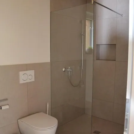 Huber Apartment *